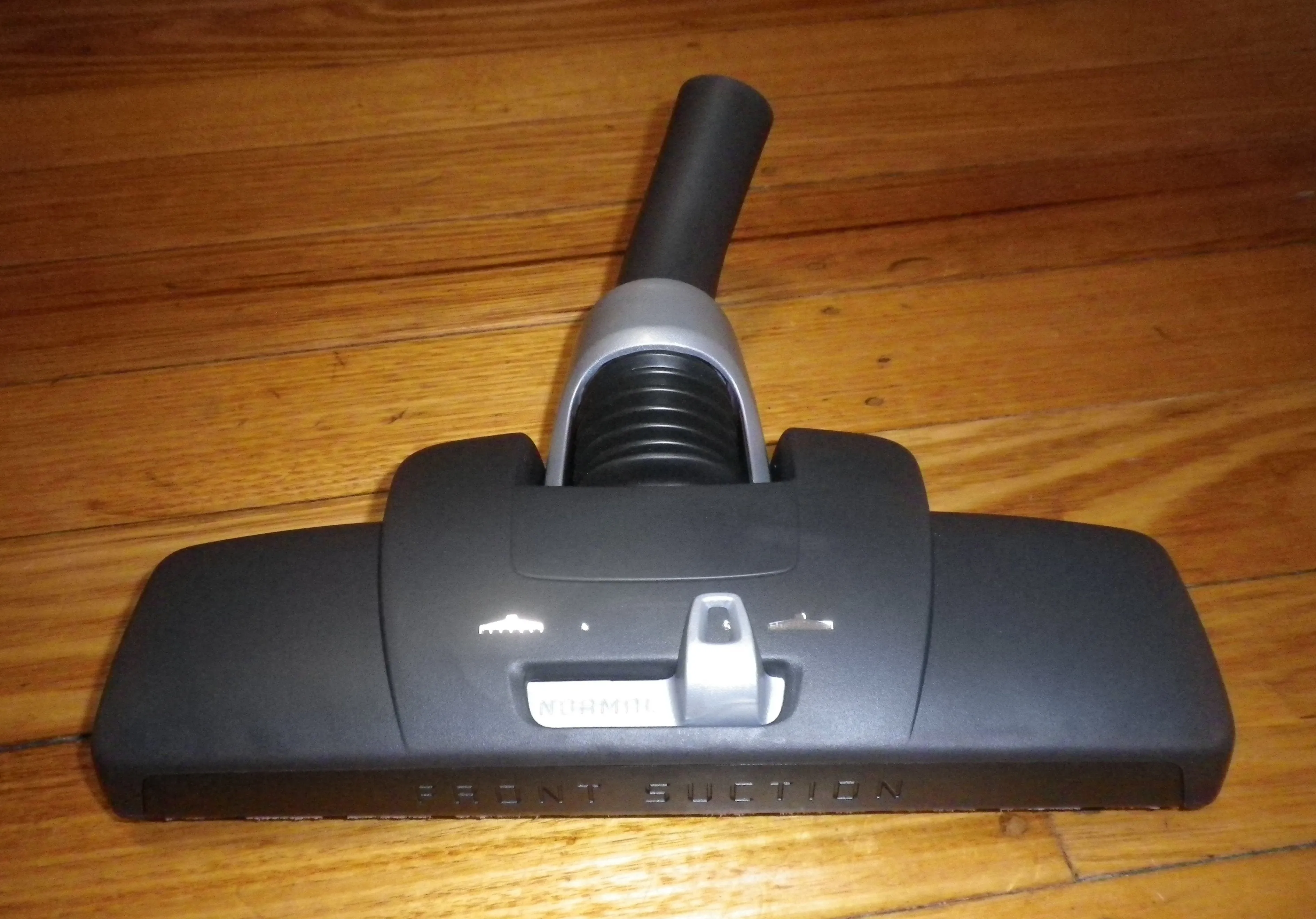 Electrolux Universal Dust Magnet Combination Floor Tool with Wheels - Part # ZE062