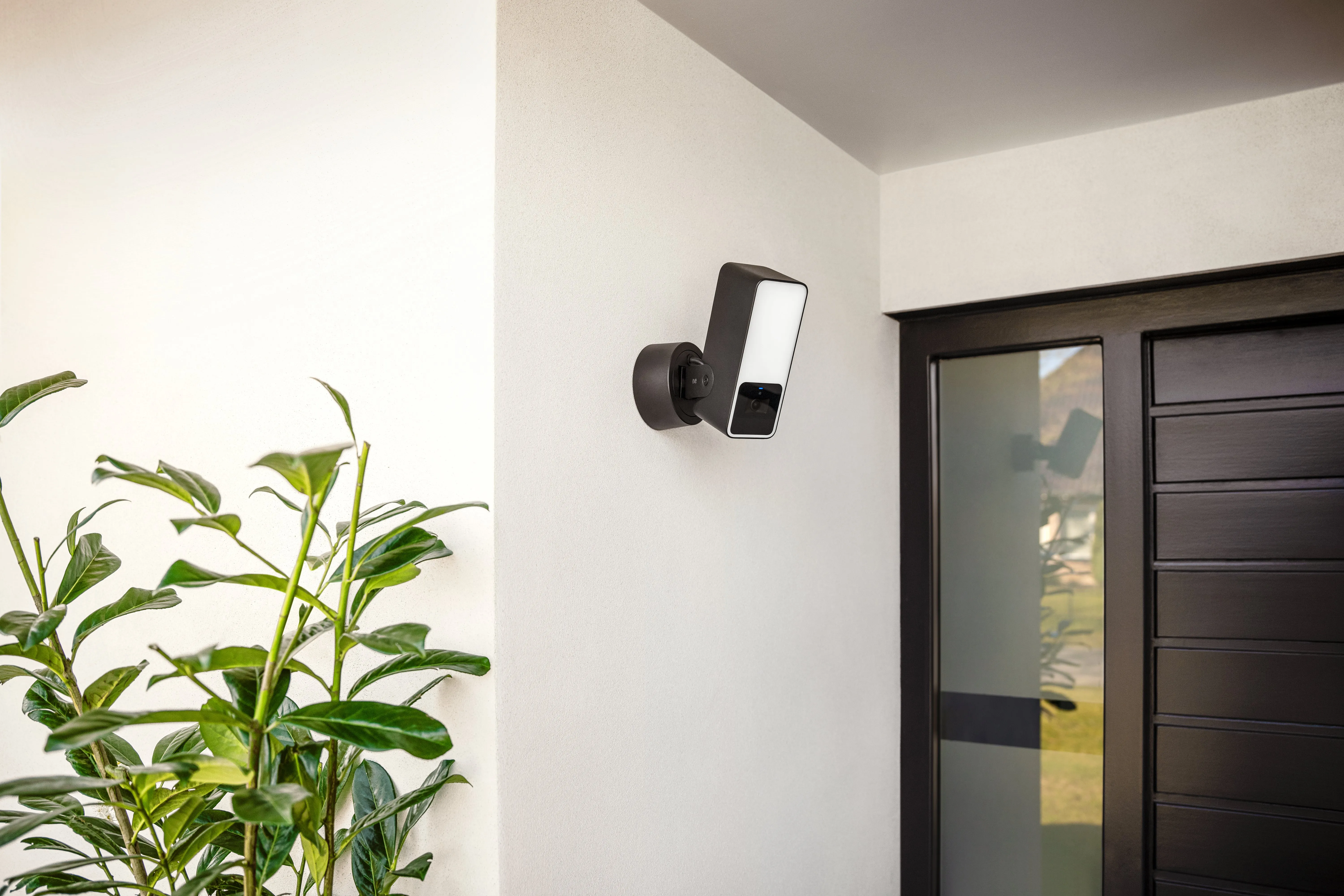 Eve Outdoor Cam Secure floodlight camera with Apple HomeKit Secure Video technology