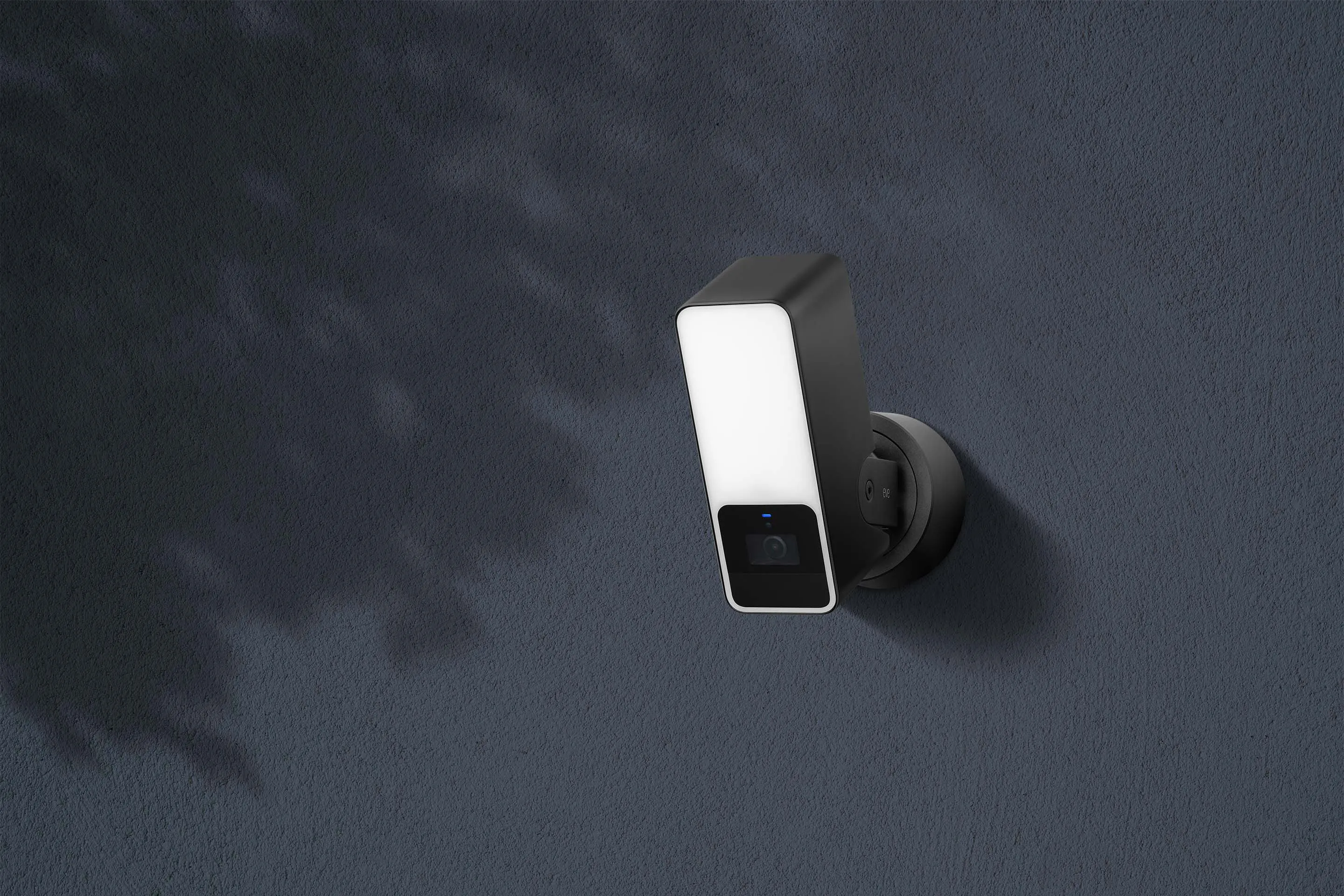 Eve Outdoor Cam Secure floodlight camera with Apple HomeKit Secure Video technology