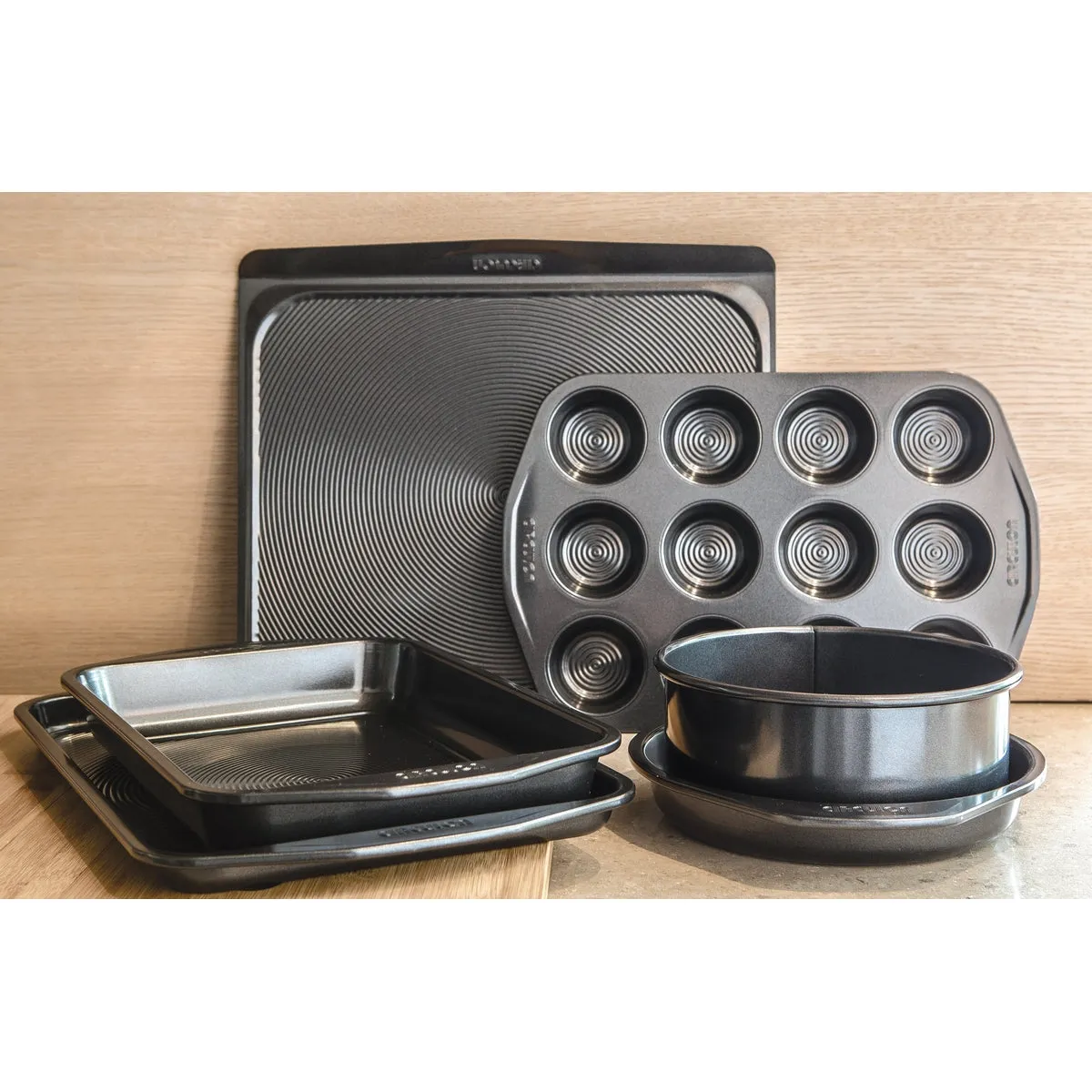 Ultimate Non-Stick Family Baking Tray & Cake Tin Set - 6 Pieces